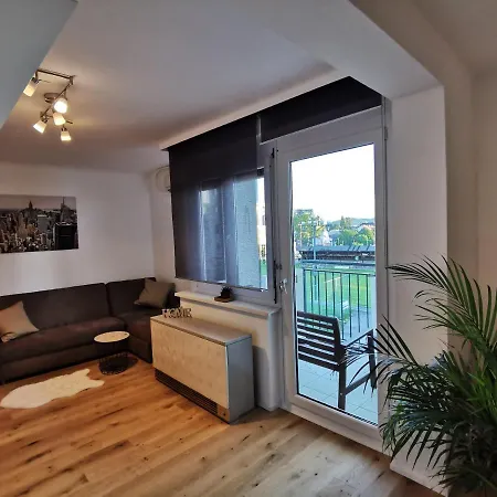 Citycenter Stadthalle Апартаменти Грац