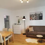 Citycenter Stadthalle Apartment Graz